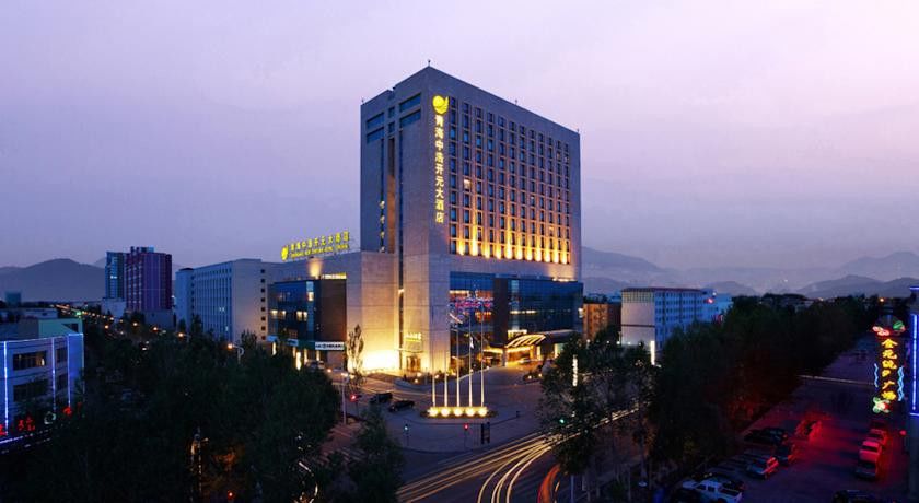 Zhonghao Hotel Qinghai Golmud Exterior photo